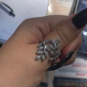 Pandora ring